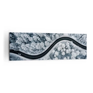 Obraz na płótnie - Zakręcona droga w zimowym lesie z lotu ptaka - 160x50cm - Przez zimowy las - Nowoczesna dekoracja ścienna do salonu i sypialni ARTTOR