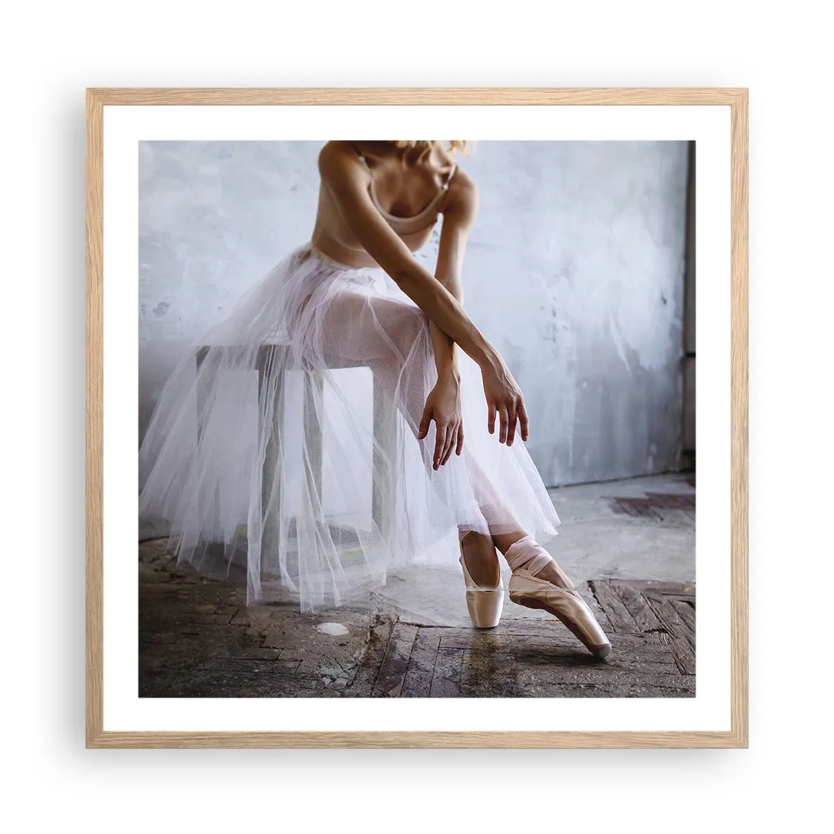 Plakat w ramie jasny dąb - Zanim zabłysną światła rampy - 60x60 cm