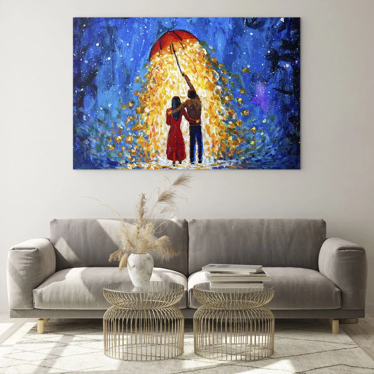 Obraz na szkle - Para pod parasolem otoczona złotym światłem na tle nocy - 70x50cm - Magia deszczowego wieczoru? - Nowoczesna dekoracja ścienna do salonu i sypialni ARTTOR
