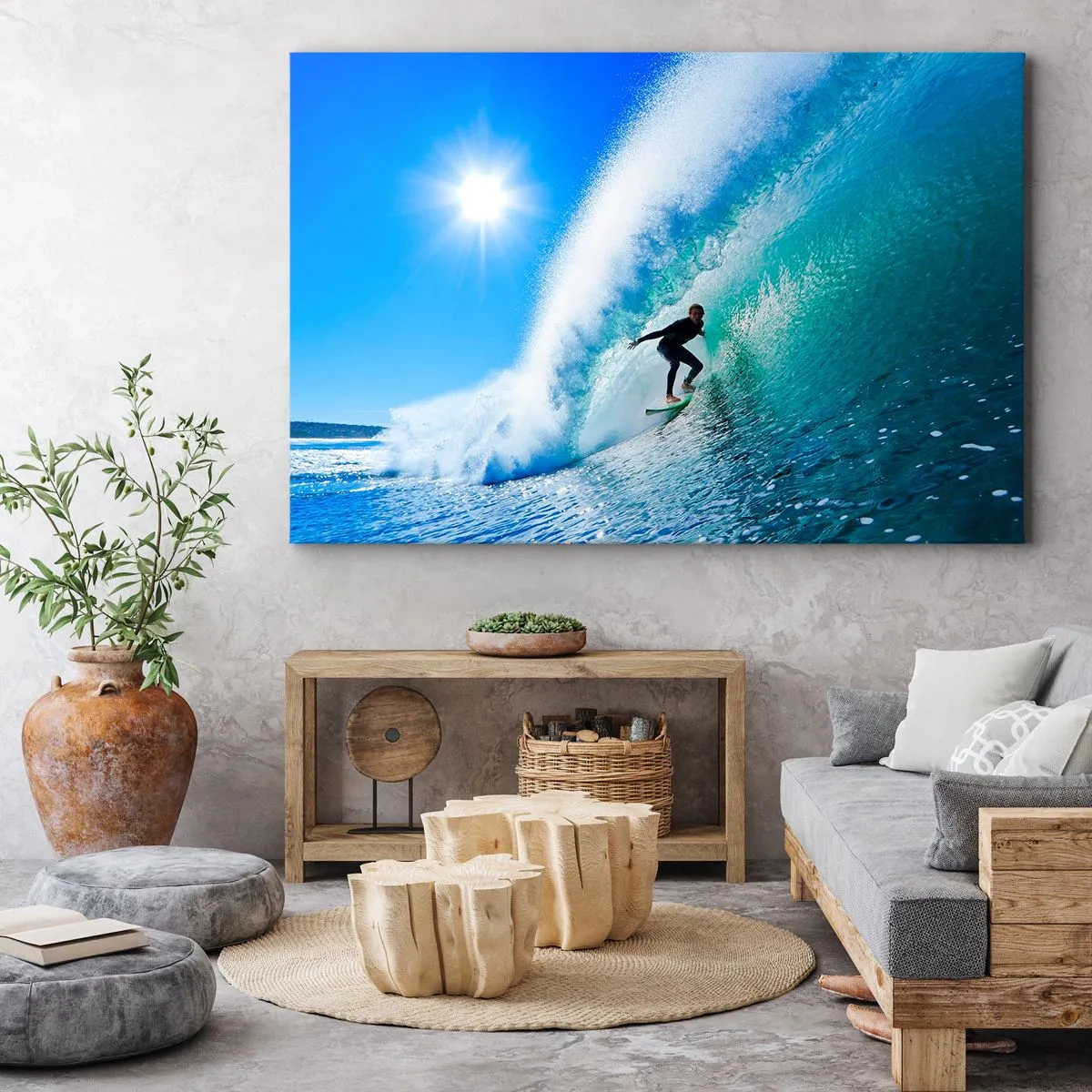 Obraz na płótnie - Surfer na desce pływający wewnątrz potężnej fali pod błękitnym niebem - 70x50cm - Przez wielki błękit - Nowoczesna dekoracja ścienna do salonu i sypialni ARTTOR