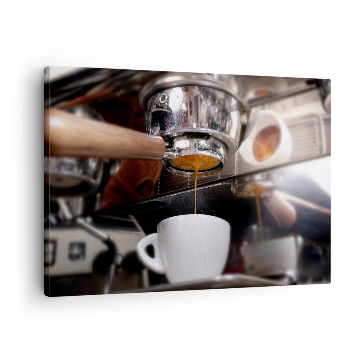 Obraz na płótnie - Zbliżenie na ekspres do kawy przygotowujący świeże espresso - 70x50cm - Dobra chwila dnia - Nowoczesna dekoracja ścienna do salonu i sypialni ARTTOR