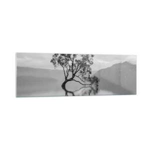 Obraz na szkle - Samotne drzewo odbijające się w wodzie na tle gór - 160x50cm - Jest taki kraj - Nowoczesna dekoracja ścienna do salonu i sypialni ARTTOR