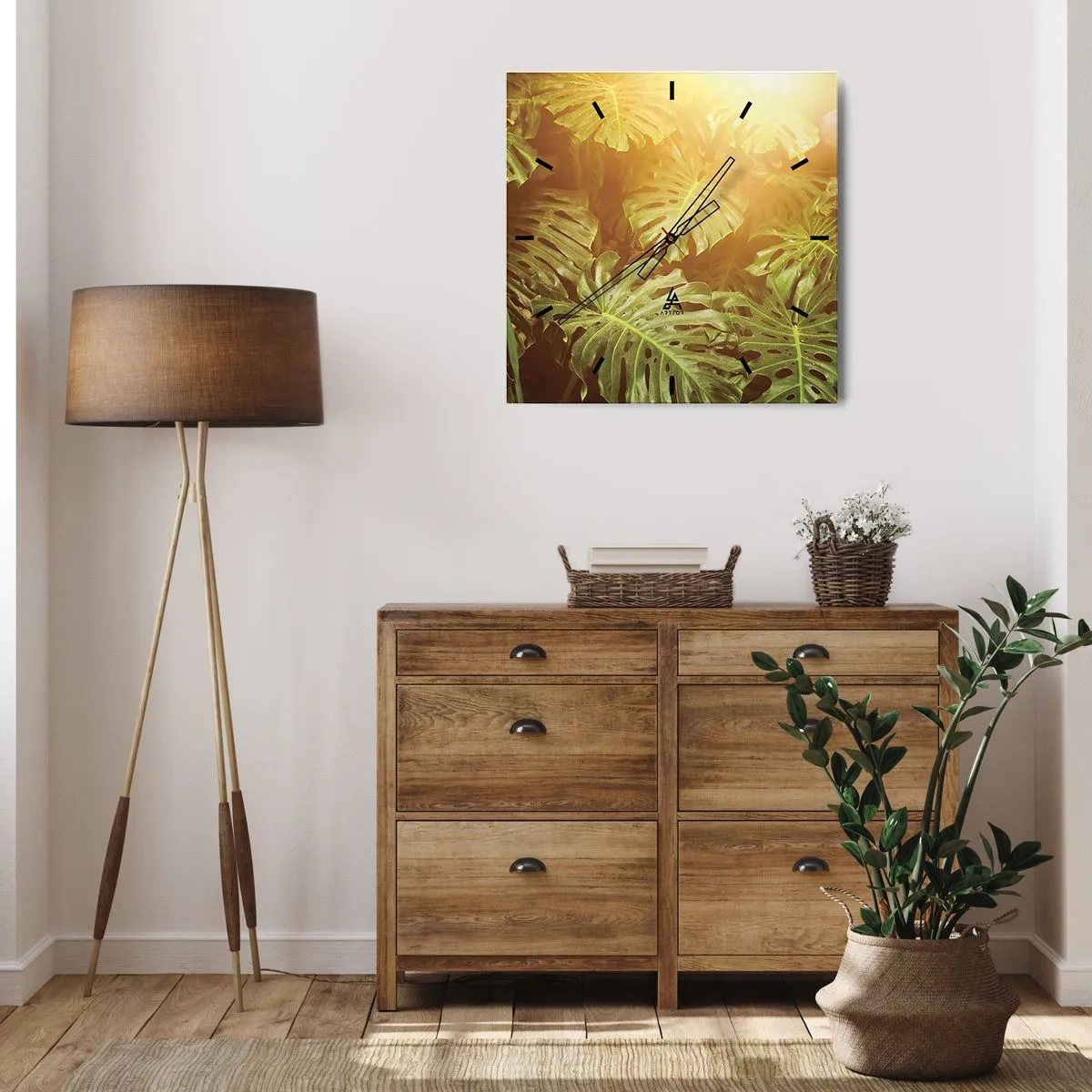 Zegar ścienny - Liście monstery w świetle słońca na tle naturalnym - 30x30cm - W zieloność wstąpić… - Nowoczesna dekoracja ścienna do salonu i sypialni ARTTOR