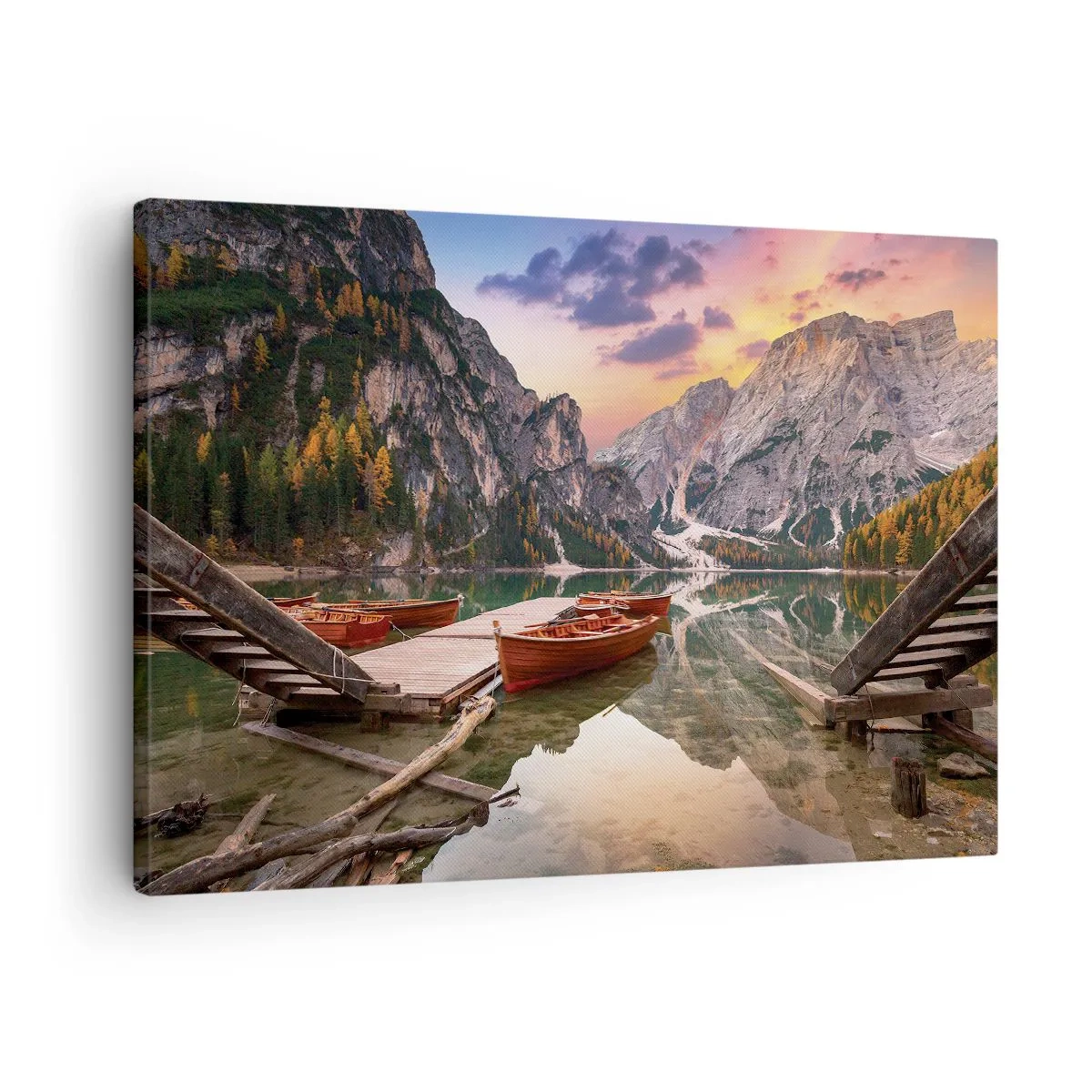 Obraz na płótnie - Górskie jezioro z łodziami o zachodzie słońca - 70x50cm - Obietnica dnia - Nowoczesna dekoracja ścienna do salonu i sypialni ARTTOR