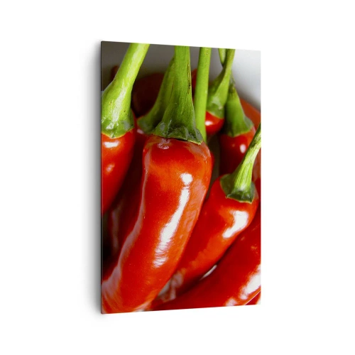 Obraz na płótnie - Zbliżenie na czerwone papryczki chili z zielonymi ogonkami - 80x120cm - Soczyste, błyszczące, gładkie - Nowoczesna dekoracja ścienna do salonu i sypialni ARTTOR