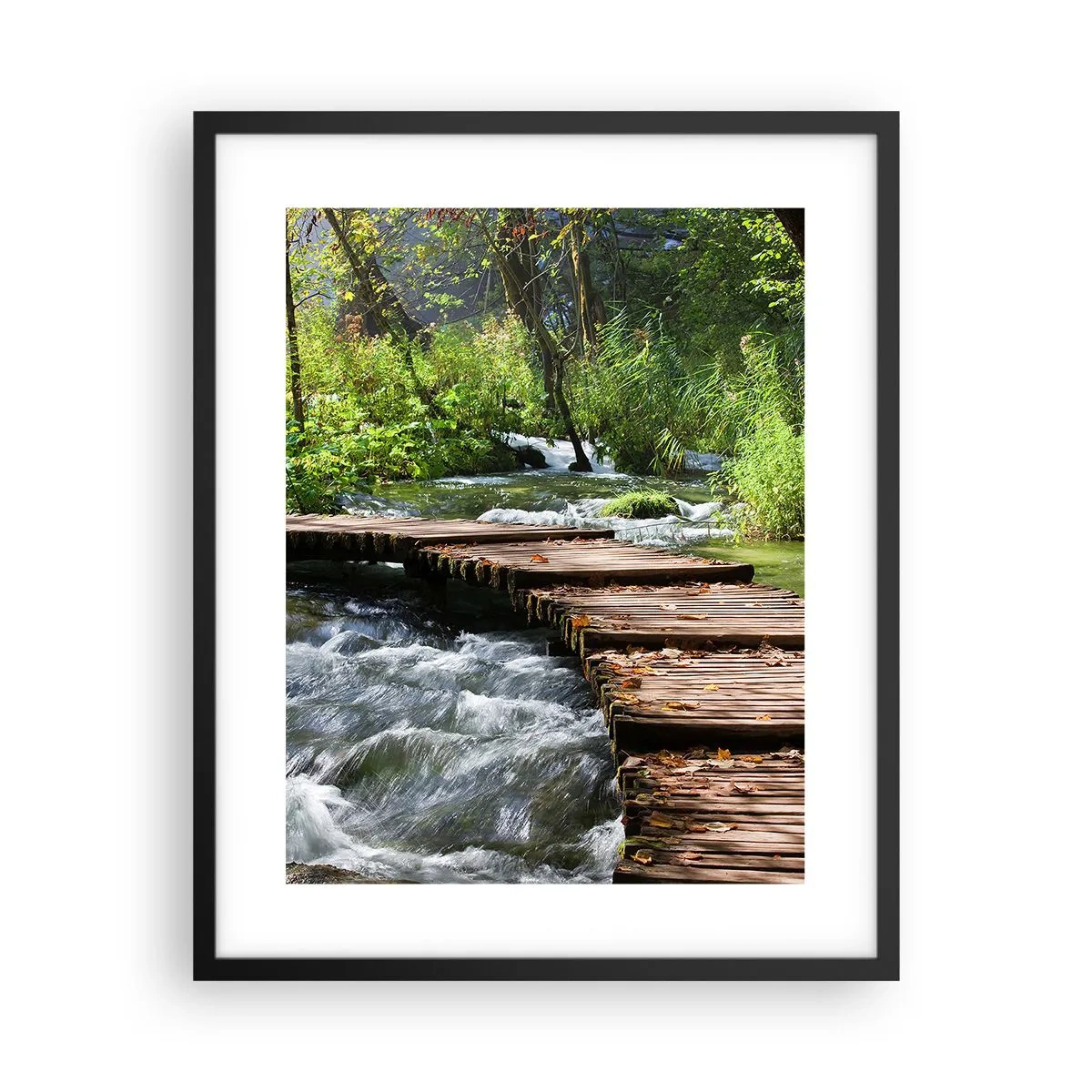 Plakat w czarnej ramie - Nad pienistą kaskadą - 40x50 cm