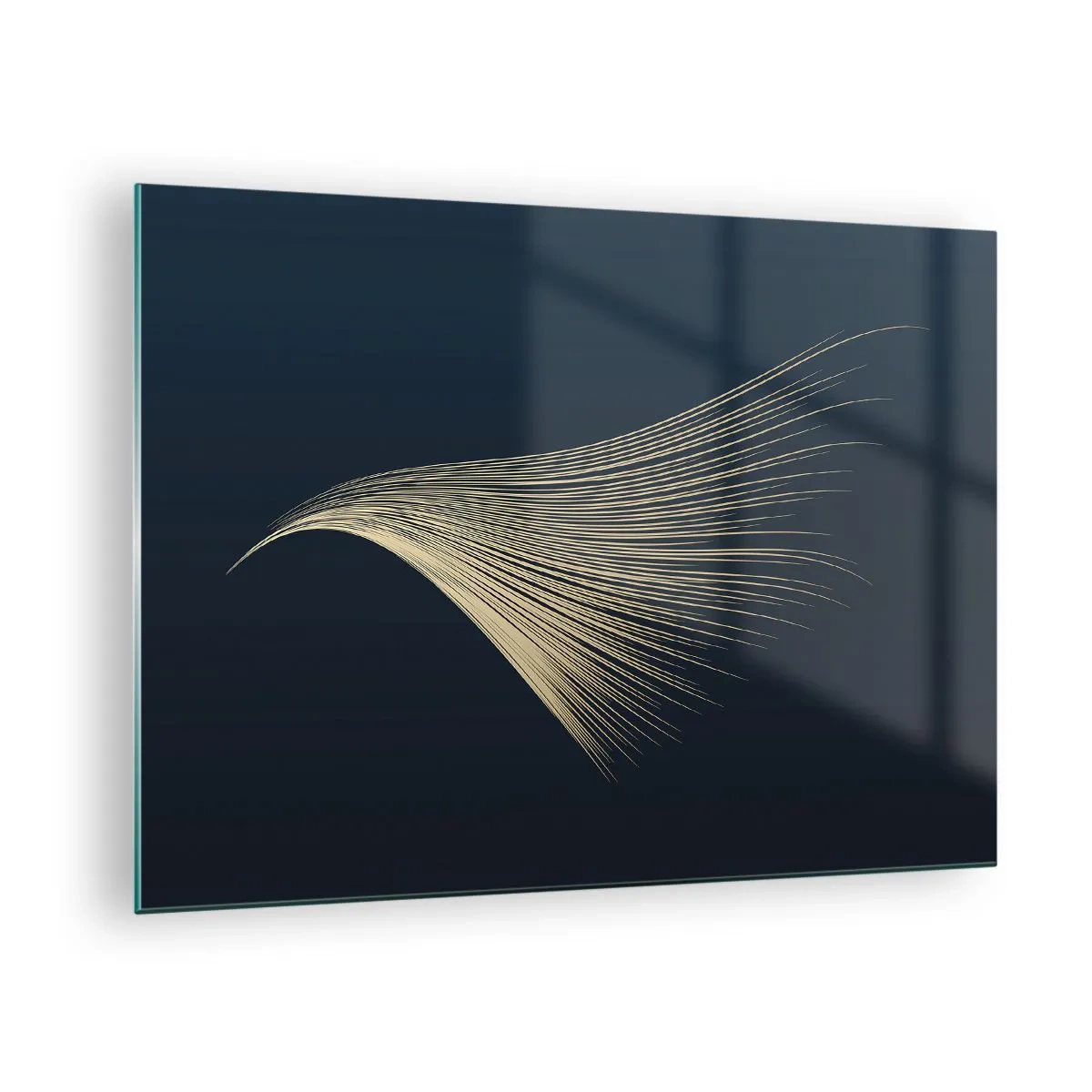 Obraz na szkle - Złota linia przypominająca skrzydło na granatowym tle - 70x50cm - Jak anioła włos - Nowoczesna dekoracja ścienna do salonu i sypialni ARTTOR