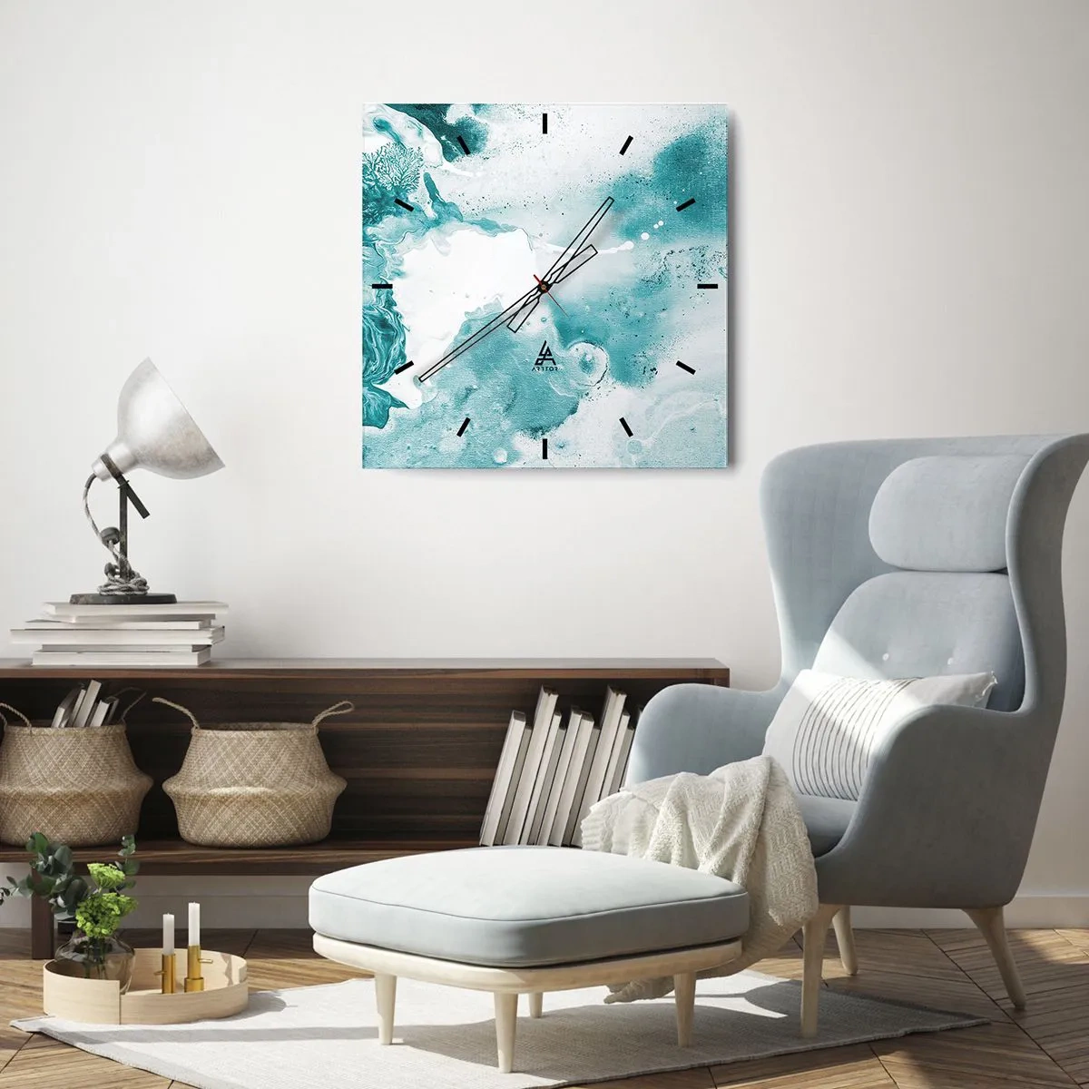 Zegar ścienny - Abstrakcja w odcieniach błękitu z delikatnymi akcentami bieli - 30x30cm - Rozlewiska błękitu - Nowoczesna dekoracja ścienna do salonu i sypialni ARTTOR