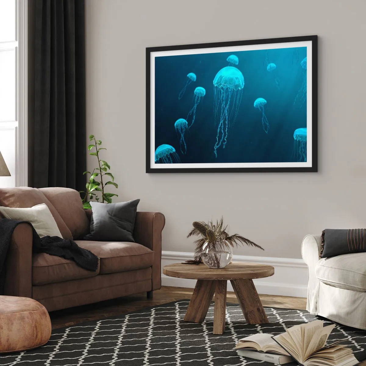 Plakat w czarnej ramie - Meduzy unoszące się w głębinach oceanu w niebieskiej tonacji - 70x50cm - Oceaniczny taniec - Nowoczesna dekoracja ścienna do salonu i sypialni ARTTOR