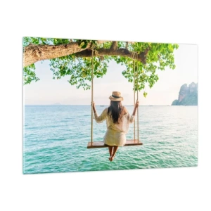 Obraz na szkle - Kobieta na huśtawce nad morzem w tropikalnym otoczeniu - 120x80cm - Życie jest piękne - Nowoczesna dekoracja ścienna do salonu, kuchni i sypialni ARTTOR