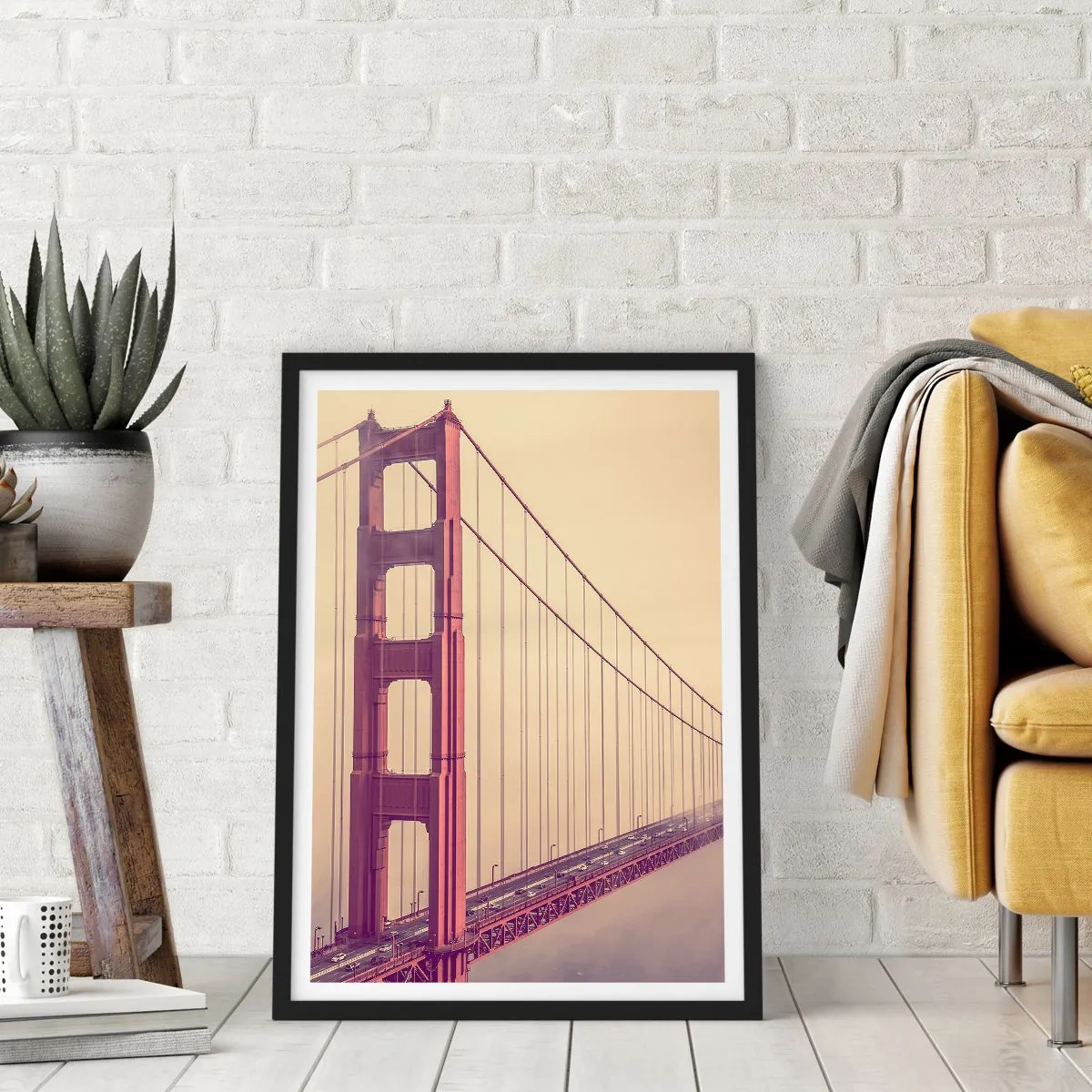 Plakat w czarnej ramie - Most Golden Gate we mgle w odcieniach vintage - 50x70cm - Między niebem a ziemią - Nowoczesna dekoracja ścienna do salonu i sypialni ARTTOR