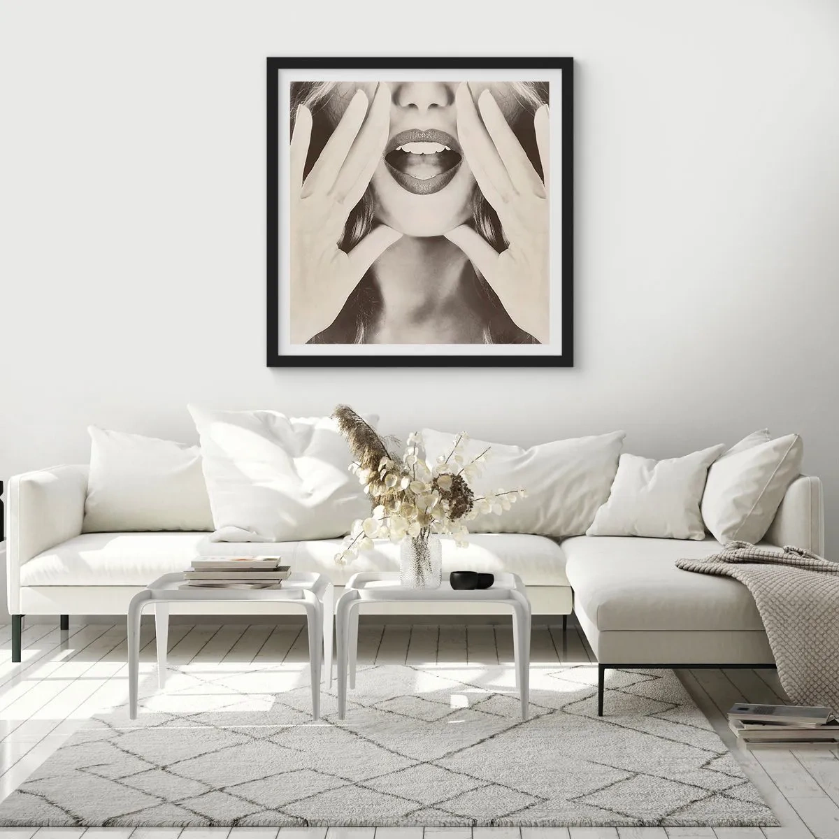 Plakat w czarnej ramie - Już idę! - 60x60 cm