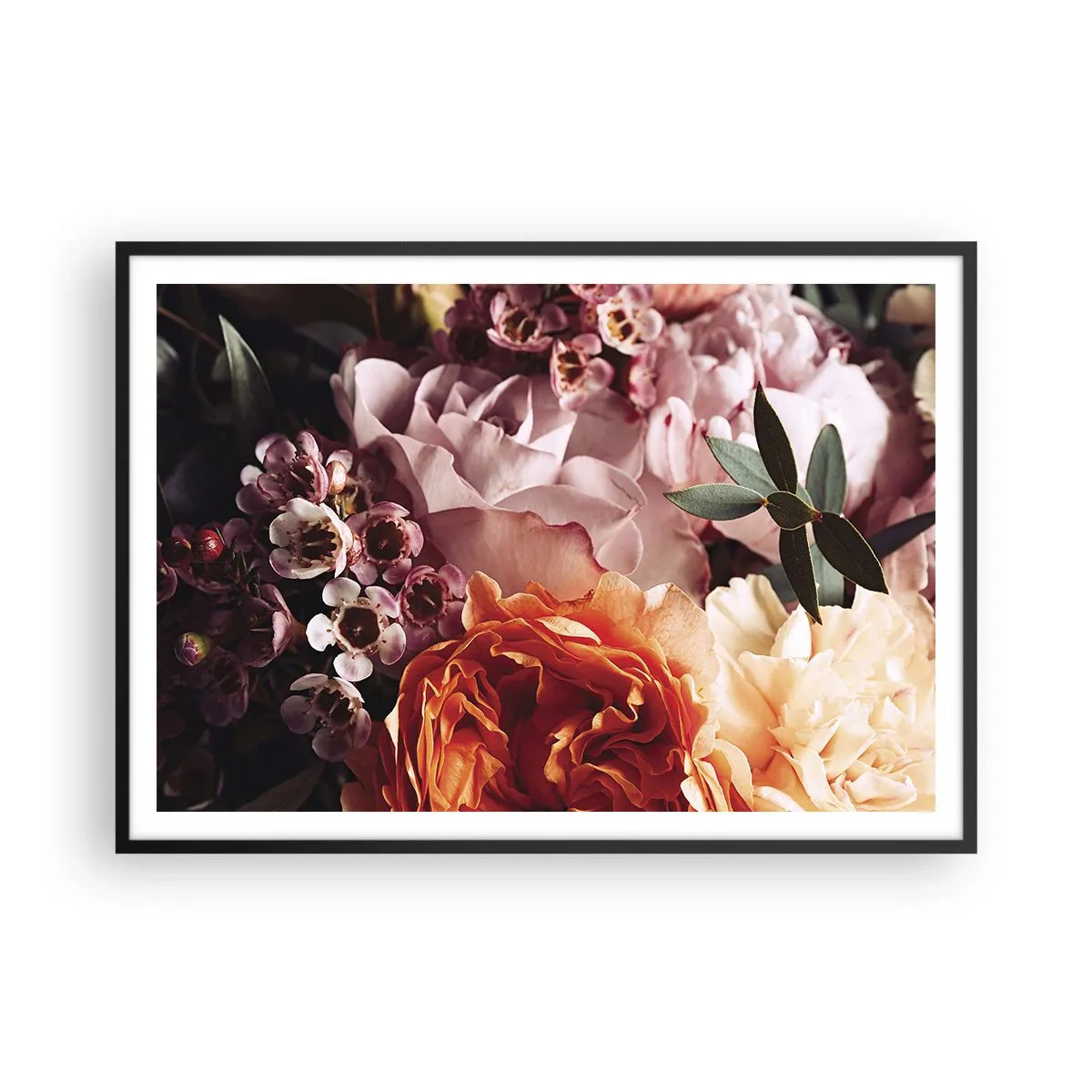 Plakat w czarnej ramie - Kompozycja kolorowych kwiatów w zbliżeniu - 100x70cm - Otulone pięknem - Nowoczesna dekoracja ścienna do salonu i sypialni ARTTOR