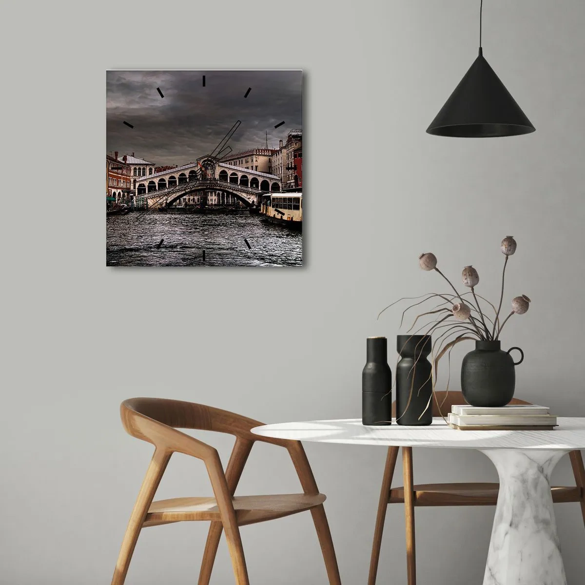 Zegar ścienny - Most Rialto w Wenecji nad Kanałem Grande, klasyczna architektura. - 30x30cm - Obietnica weneckiego wieczoru - Nowoczesna dekoracja ścienna do salonu i sypialni ARTTOR