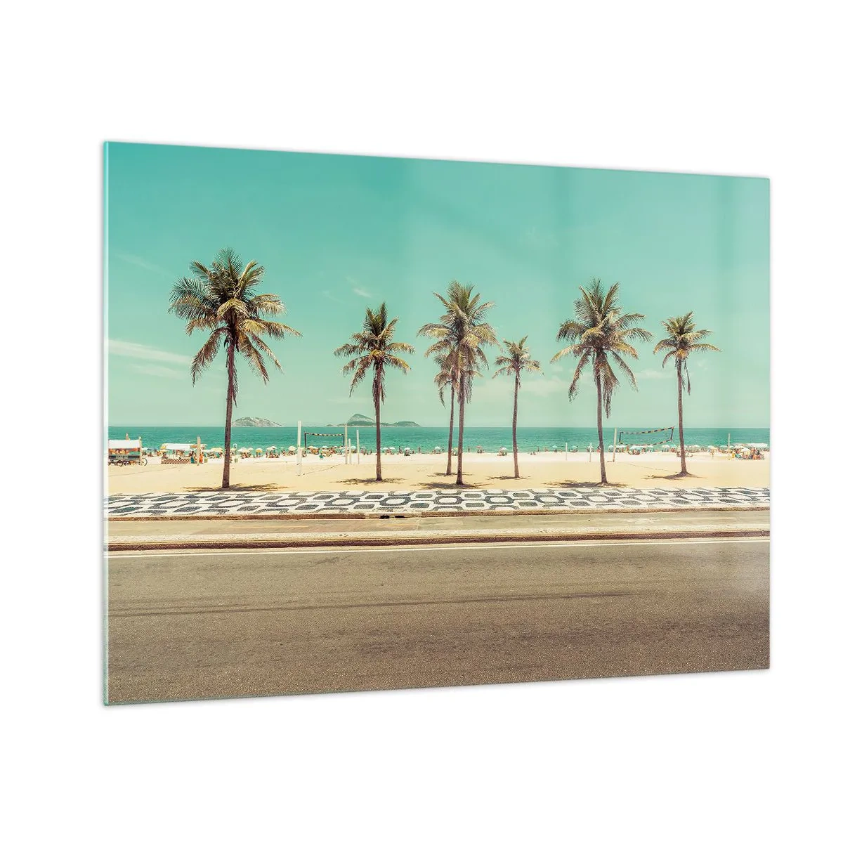 Obraz na szkle - Palmy przy deptaku na tle plaży i oceanu - 70x50cm - Na straży plaży - Nowoczesna dekoracja ścienna do salonu i sypialni ARTTOR