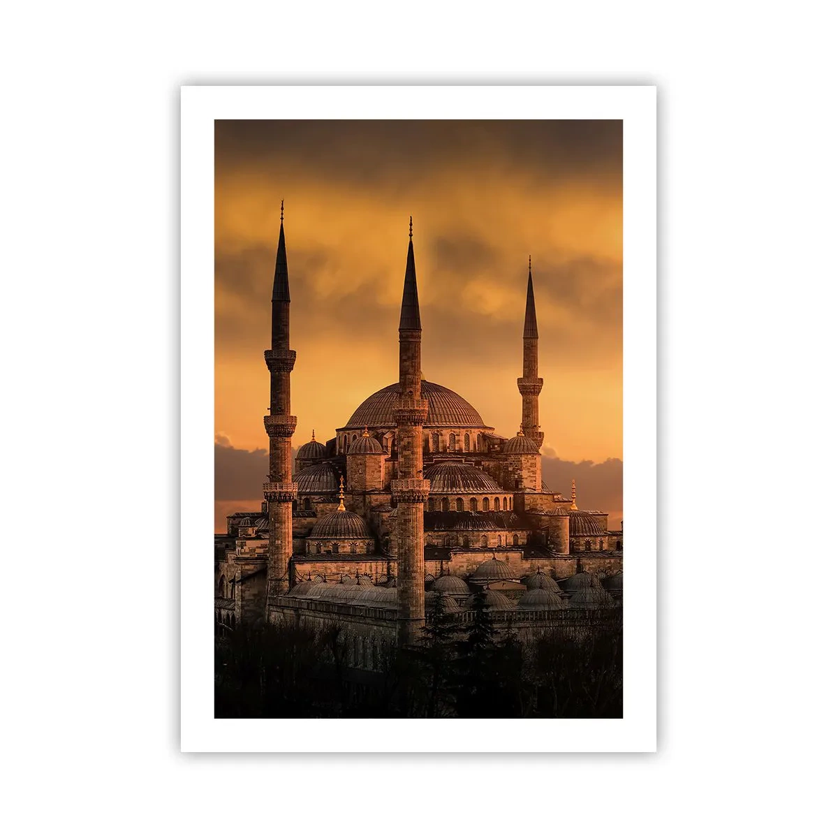 Plakat - Meczet o zachodzie słońca z ciepłymi barwami - 50x70cm - Bóg jest wielki - Nowoczesna dekoracja ścienna do salonu, kuchni i sypialni ARTTOR