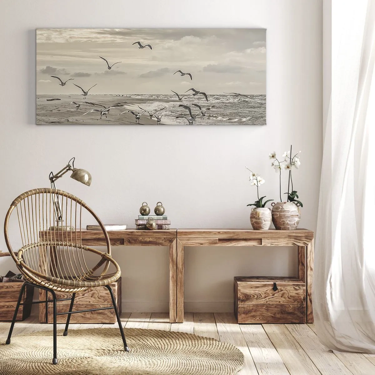 Obraz na płótnie - Mewa w locie nad nadmorskim krajobrazem - 160x50cm - Morza szum, ptaków śpiew - Nowoczesna dekoracja ścienna do salonu i sypialni ARTTOR