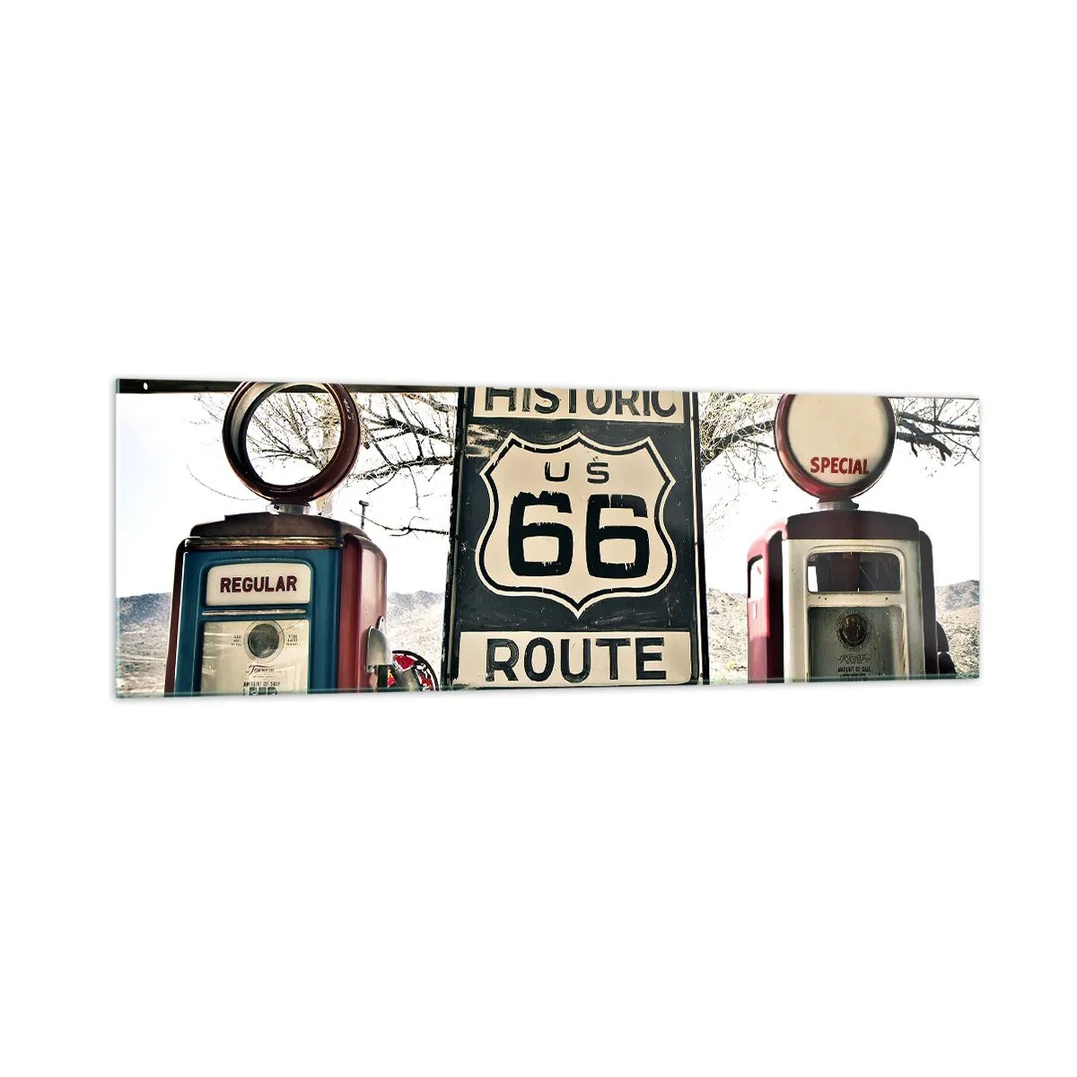 Obraz na szkle - Historyczna stacja benzynowa z symbolem Route 66 - 160x50cm - Amerykańska retro podróż - Nowoczesna dekoracja ścienna do salonu i sypialni ARTTOR