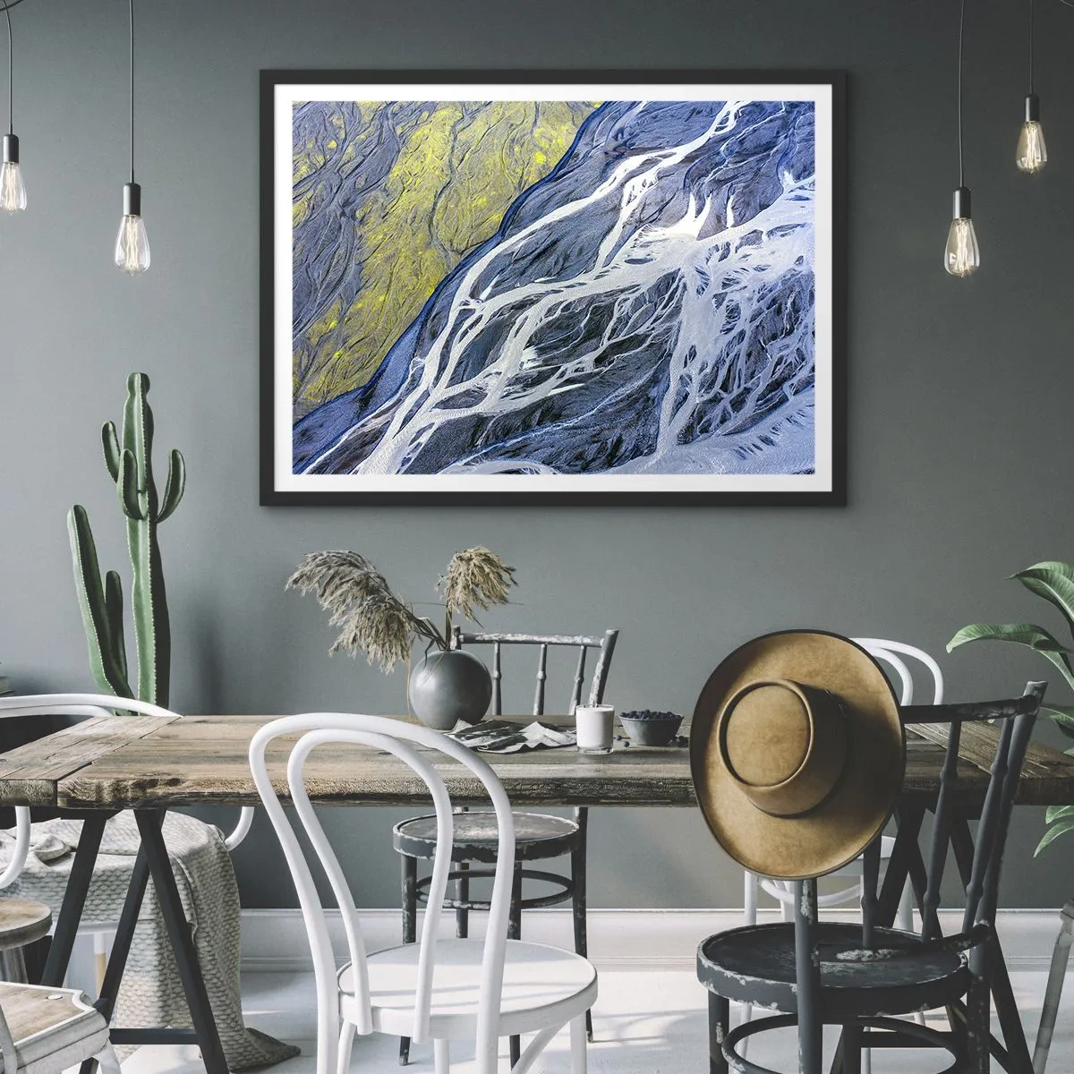 Plakat w czarnej ramie - Naskalne malowidła natury - 40x30 cm