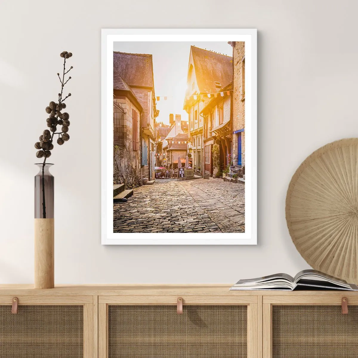 Plakat w białej ramie - Biały duch miasteczka - 50x70 cm