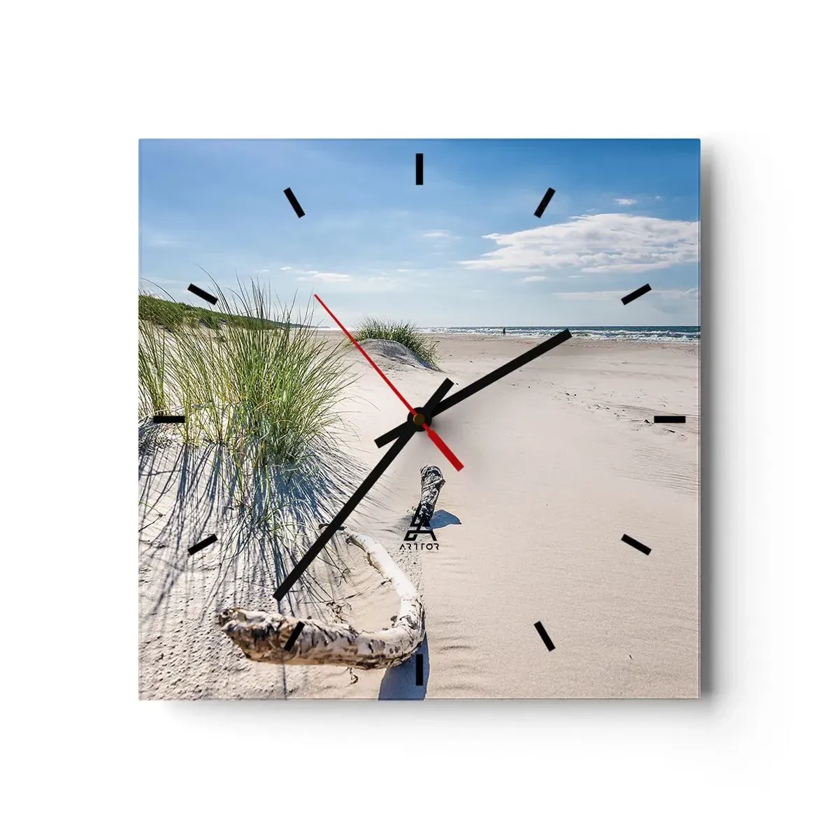 Zegar ścienny - Bałtycka plaża z piaskiem, trawami i spokojnym błękitnym niebem - 30x30cm - Najpiękniejsza? Bałtycka - Nowoczesna dekoracja ścienna do salonu i sypialni ARTTOR