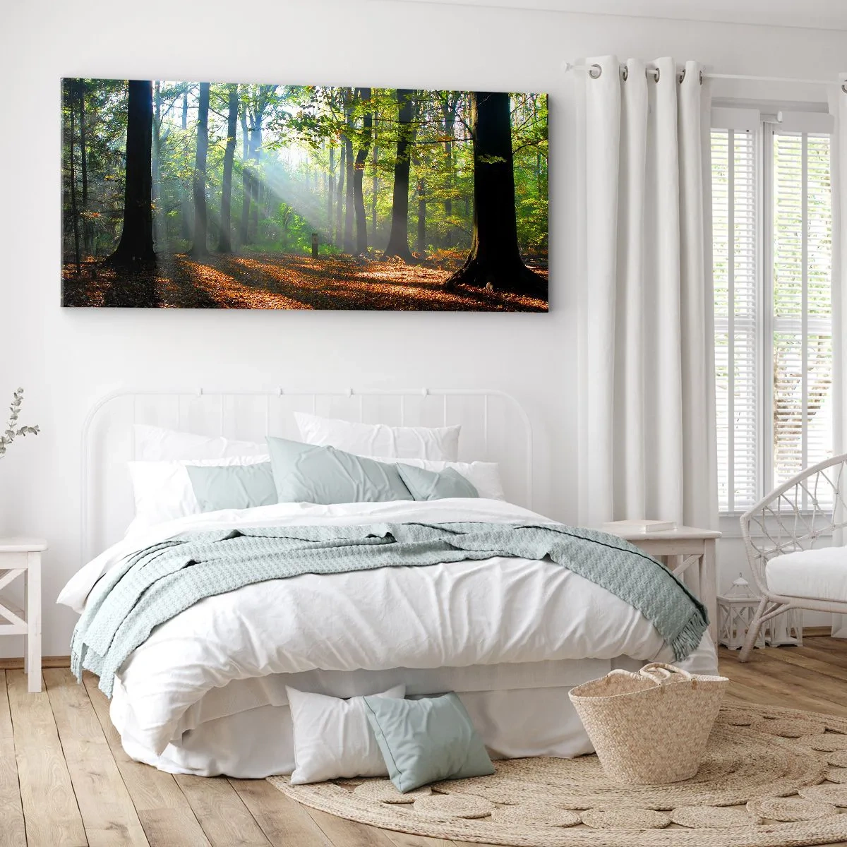 Obraz na płótnie - Leśna polana oświetlona promieniami słońca - 160x50cm - Blaski i cienie - Nowoczesna dekoracja ścienna do salonu i sypialni ARTTOR