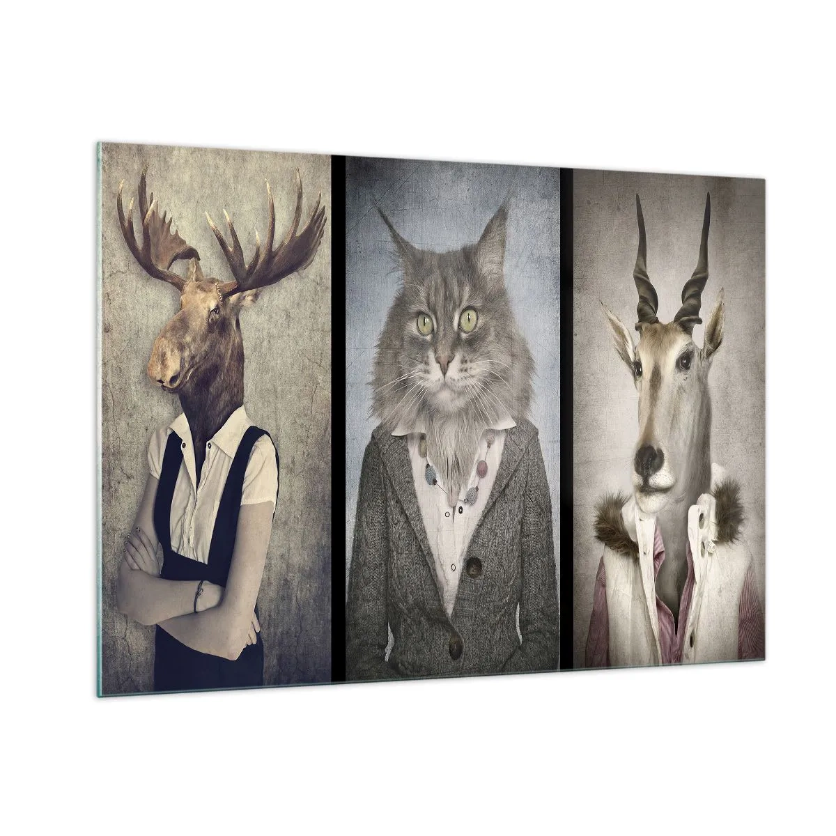 Obraz na szkle - Trzy surrealistyczne portrety zwierząt w eleganckich ludzkich strojach - 100x70cm - Futra znów w modzie - Nowoczesna dekoracja ścienna do salonu, kuchni i sypialni ARTTOR