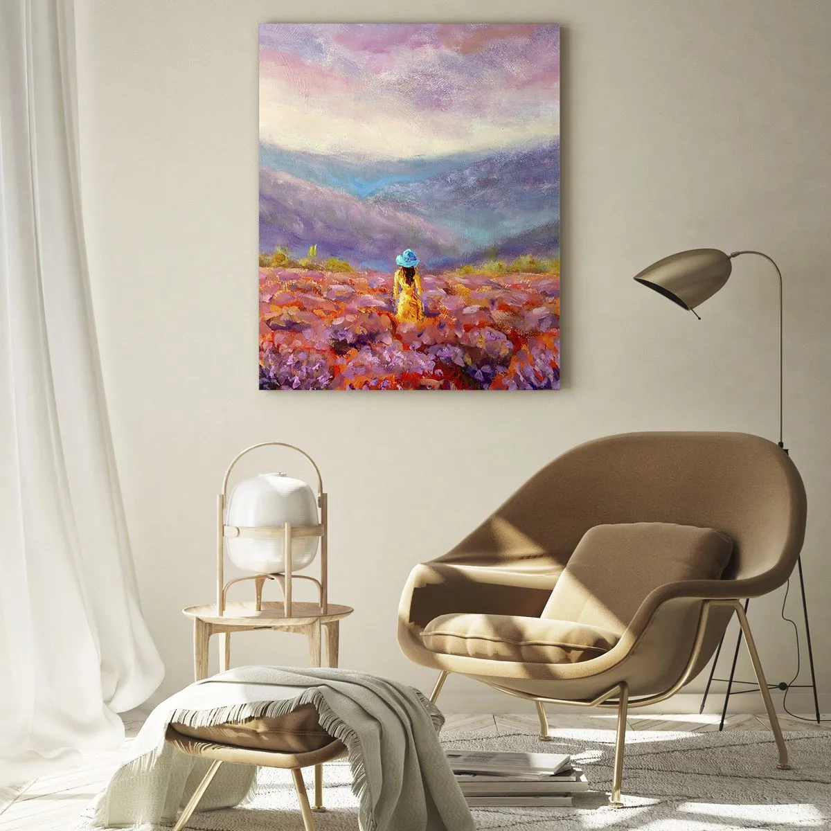 Obraz na szkle - Postać w kapeluszu pośród pola lawendy o zmierzchu - 50x70cm - W lawendowym świecie - Nowoczesna dekoracja ścienna do salonu, kuchni i sypialni ARTTOR