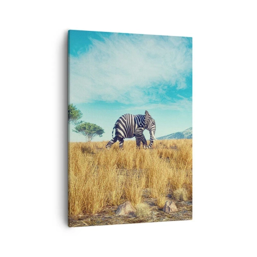 Obraz na płótnie - Słoniowata zebra na sawannie pod błękitnym niebem - 50x70cm - Szarość już niemodna - Nowoczesna dekoracja ścienna do salonu, kuchni i sypialni ARTTOR