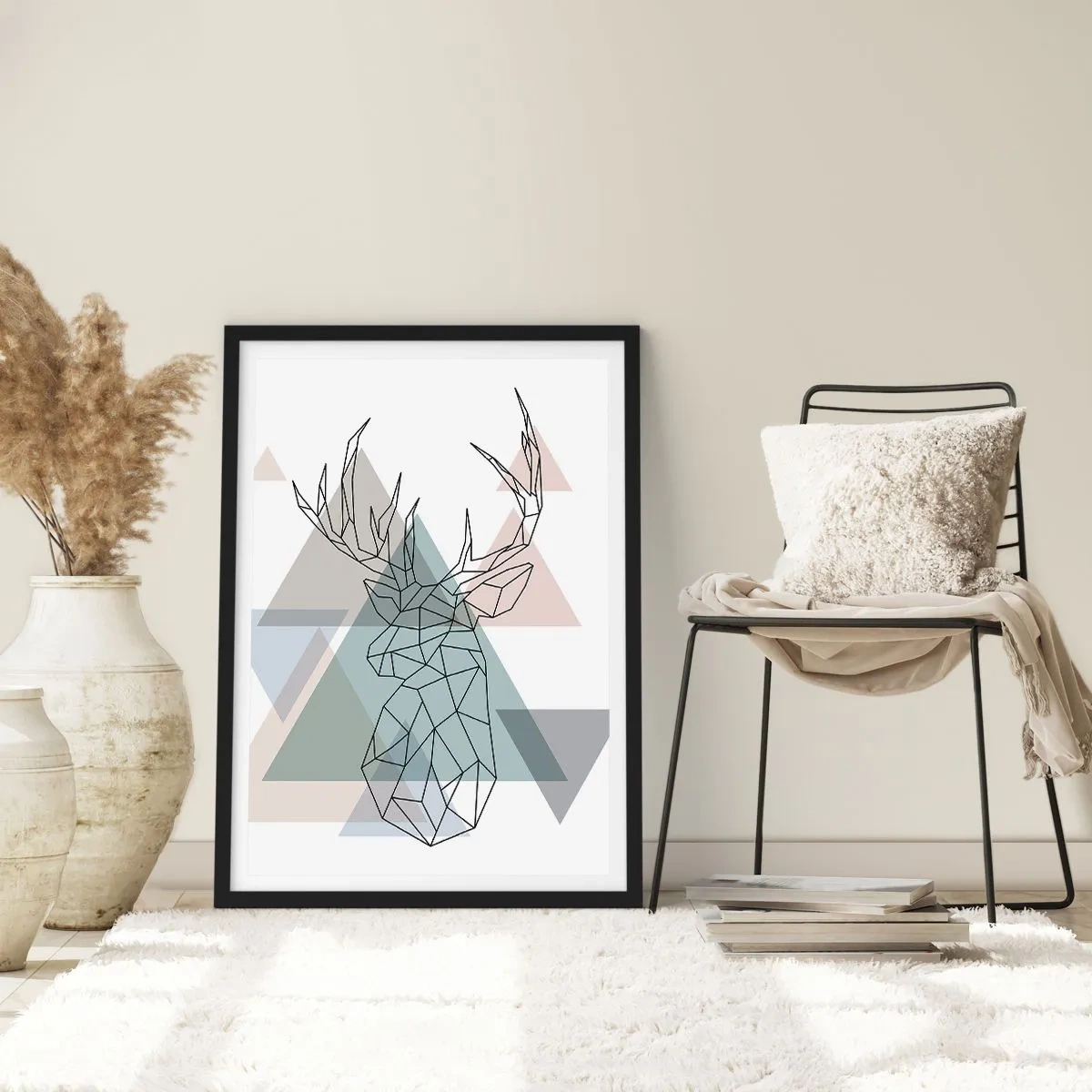 Plakat w czarnej ramie - Geometryczna sylwetka jelenia na tle trójkątów - 50x70cm - W geometrycznym lesie - Nowoczesna dekoracja ścienna do salonu i sypialni ARTTOR