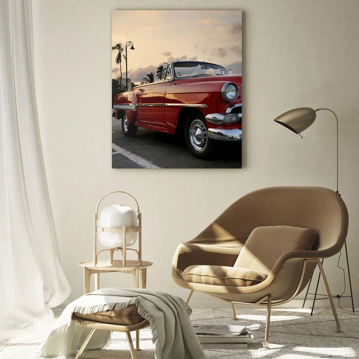 Obraz na szkle - Czerwony klasyczny kabriolet na tle zachodu słońca - 50x70cm - Czerwony żar tropików - Nowoczesna dekoracja ścienna do salonu, kuchni i sypialni ARTTOR