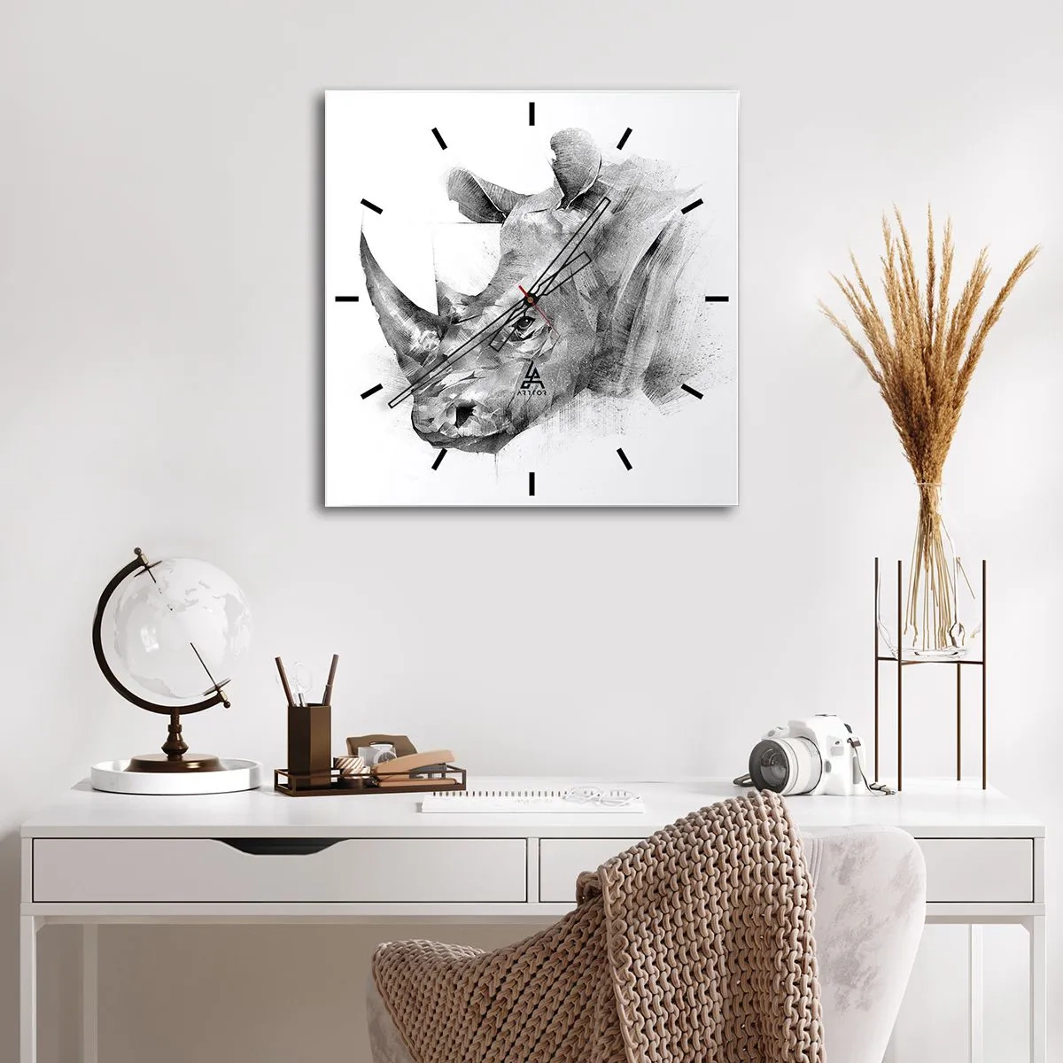 Zegar ścienny - Artystyczny portret nosorożca w czerni i bieli - 30x30cm - Afrykański portret - Nowoczesna dekoracja ścienna do salonu i sypialni ARTTOR