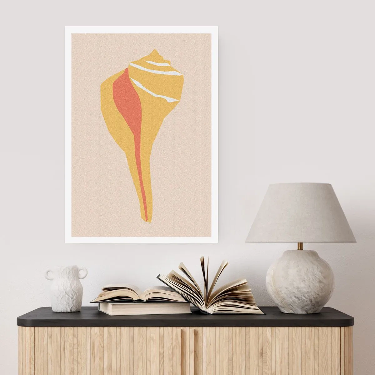 Plakat - Minimalistyczna grafika muszli w ciepłych barwach - 50x70cm - Abstrakcja organiczna – wzrost - Nowoczesna dekoracja ścienna do salonu, kuchni i sypialni ARTTOR