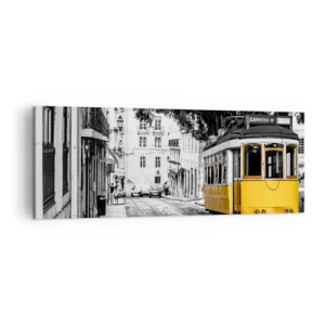 Obraz na płótnie - Żółty tramwaj na tle czarno-białej uliczki - 140x50cm - I fado w tle - Nowoczesna dekoracja ścienna do salonu i sypialni ARTTOR