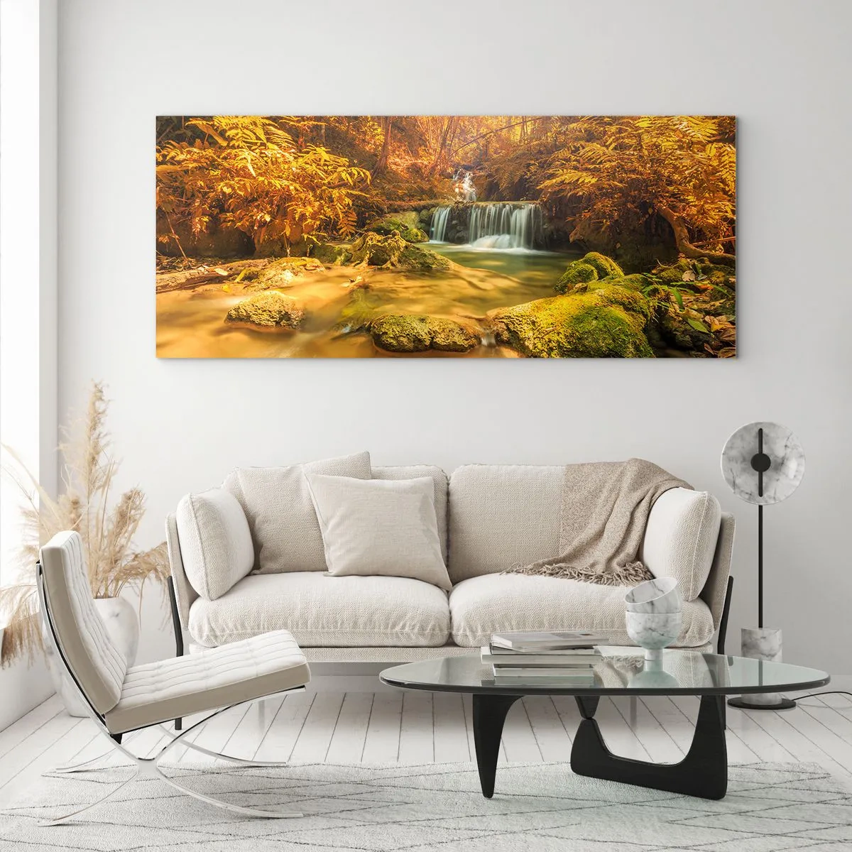 Obraz na szkle - Leśna kaskada w złocie - 90x30 cm