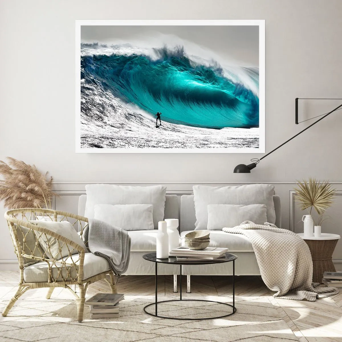 Plakat - Surfer przed ogromną falą - 100x70cm - Wyzwanie przyjęte - Nowoczesna dekoracja ścienna do salonu i sypialni ARTTOR