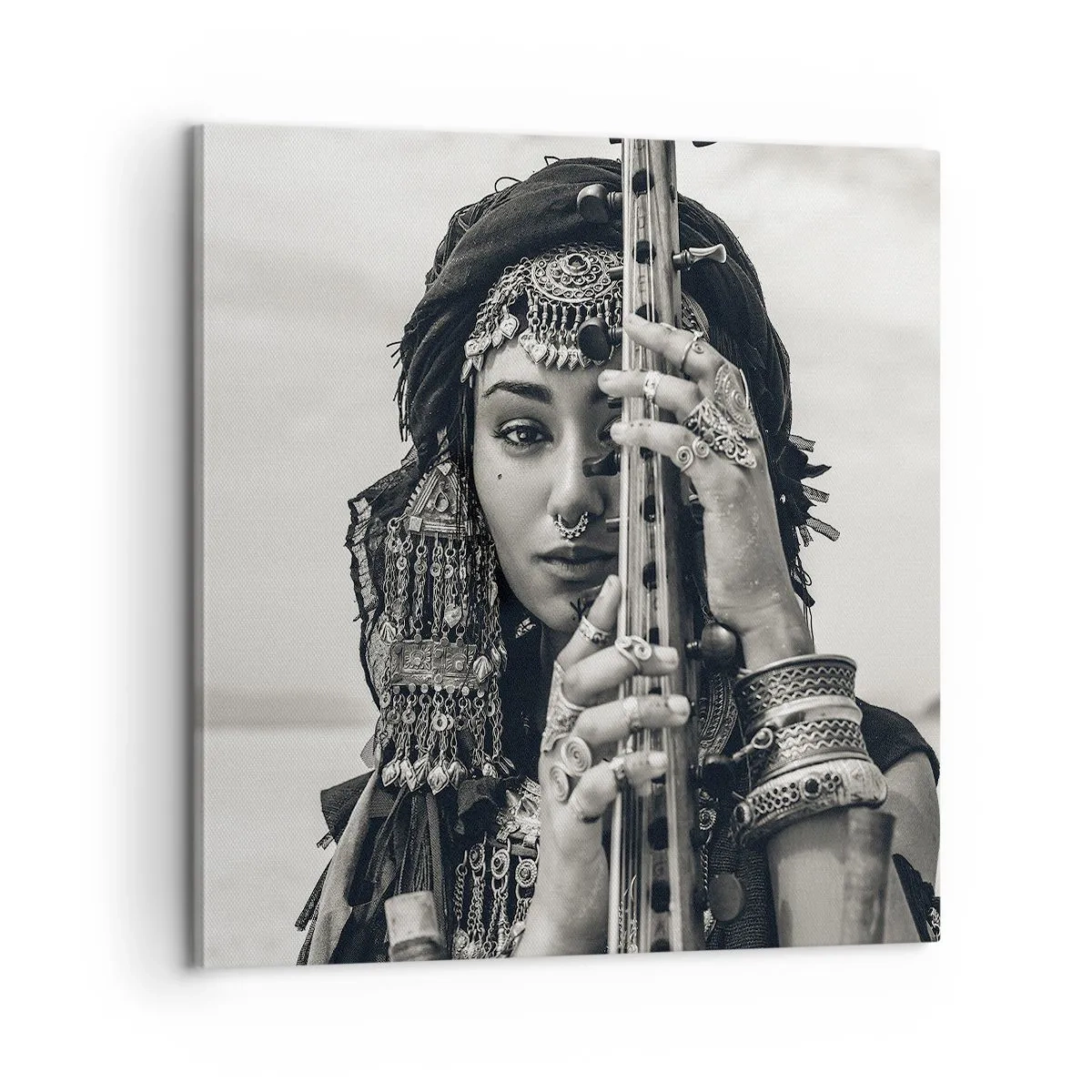 Obraz na płótnie - Sama muzyka orientu - 60x60 cm