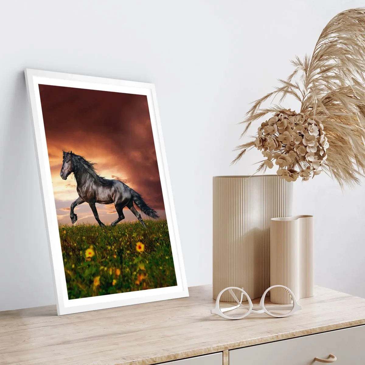 Plakat w białej ramie - Czarny książę - 30x40 cm