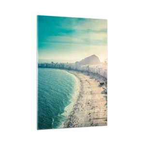 Obraz na szkle - Panorama plaży Copacabana z górami w tle w Rio de Janeiro - 70x100cm - Wieczne wakacje w Rio - Nowoczesna dekoracja ścienna do salonu i sypialni ARTTOR