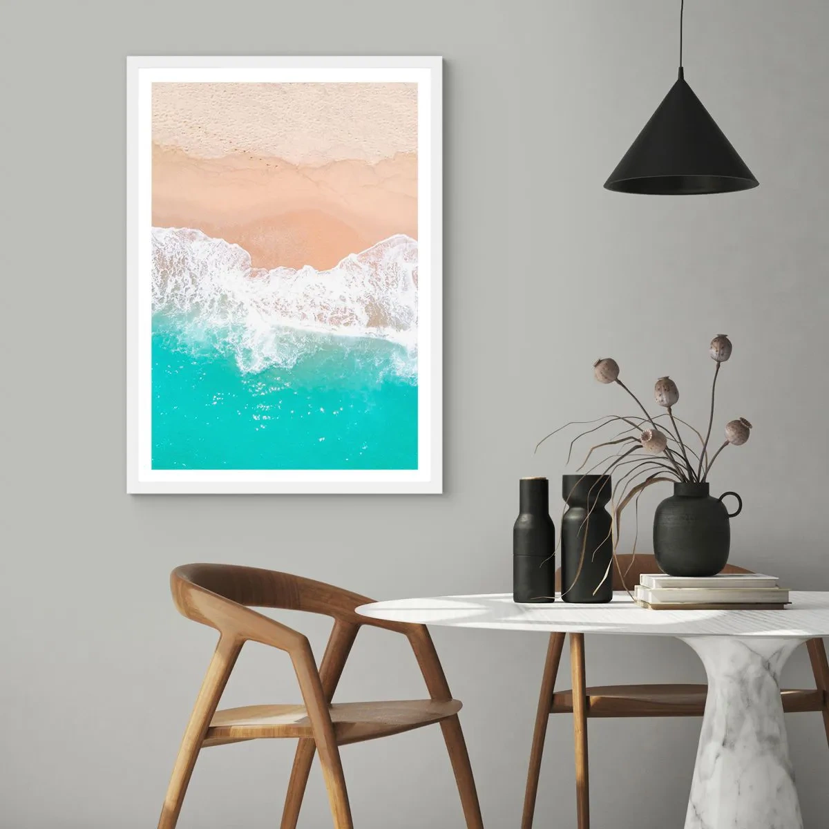 Plakat w białej ramie - Pieszczotliwy dotyk - 70x100 cm