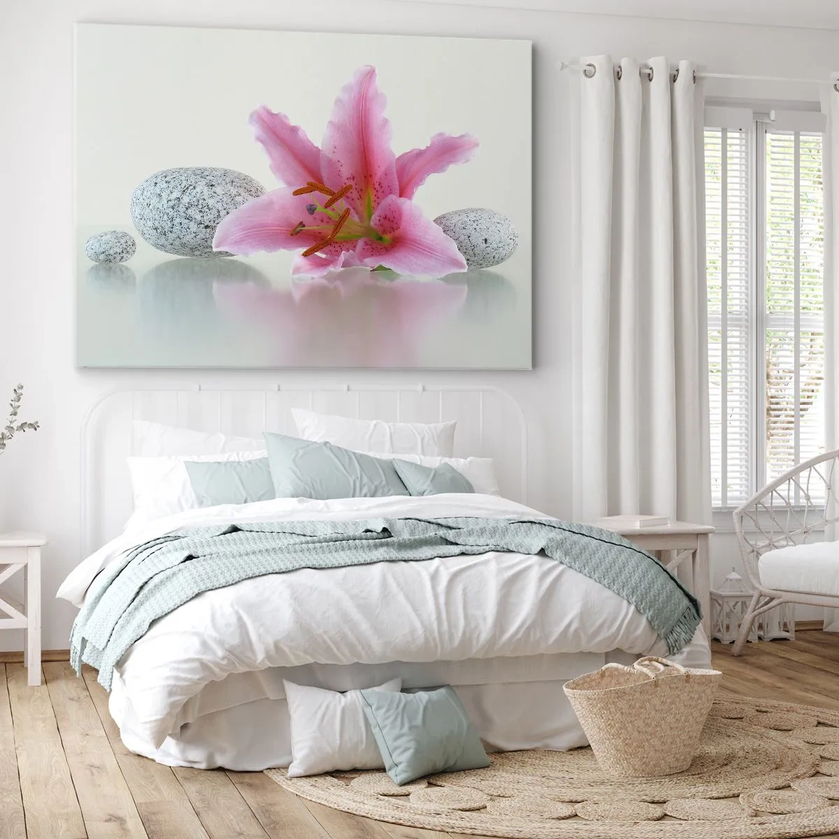 Obraz na płótnie - Różowy kwiat lilii z kamieniami na jasnym tle - 70x50cm - Studium w różu, szarości i bieli - Nowoczesna dekoracja ścienna do salonu i sypialni ARTTOR