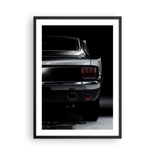 Plakat w czarnej ramie - Stylowe ujęcie tylnej części klasycznego samochodu - 50x70cm - Czar klasyki - Nowoczesna dekoracja ścienna do salonu i sypialni ARTTOR