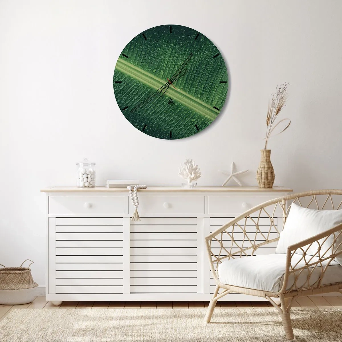 Zegar ścienny - Zbliżenie na liść z kroplami rosy - 30x30cm - Struktura zieleni - Nowoczesna dekoracja ścienna do salonu, kuchni i sypialni ARTTOR