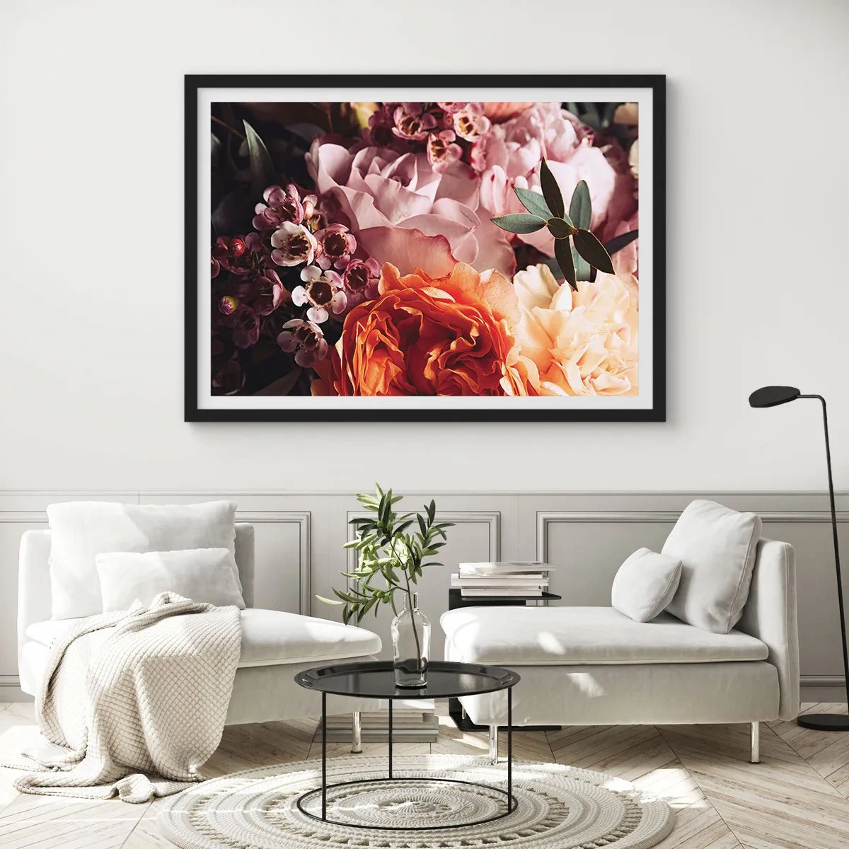 Plakat w czarnej ramie - Kompozycja kolorowych kwiatów w zbliżeniu - 70x50cm - Otulone pięknem - Nowoczesna dekoracja ścienna do salonu i sypialni ARTTOR