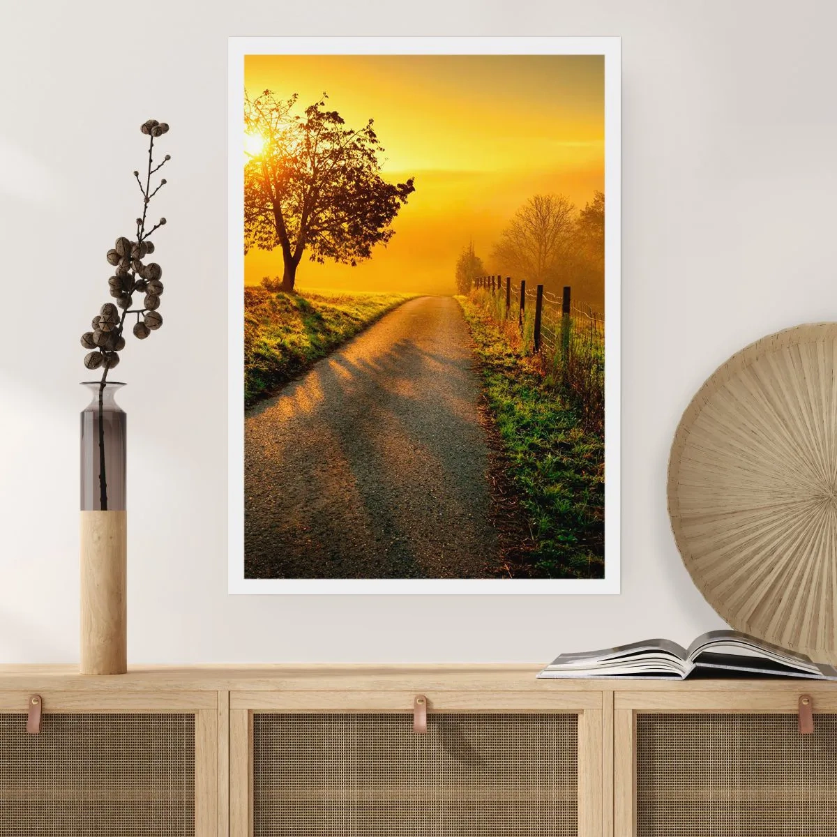 Plakat - Droga wśród pól o wschodzie słońca - 50x70cm - Miodne popołudnie - Nowoczesna dekoracja ścienna do salonu, kuchni i sypialni ARTTOR