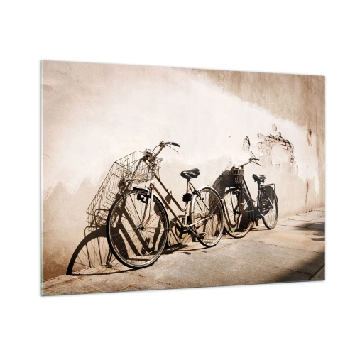 Obraz na szkle - Retro rowery opierające się o starą ścianę - 100x70cm - Niezapomniany urok przeszłości - Nowoczesna dekoracja ścienna do salonu, kuchni i sypialni ARTTOR