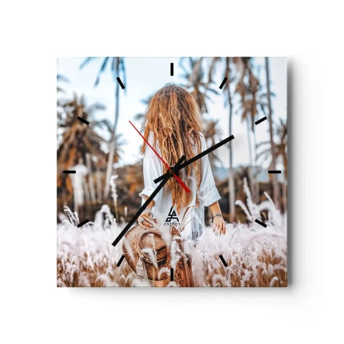 Zegar ścienny - Kobieta w polu traw z palmami w tle o zachodzie słońca - 30x30cm - Zrodzona z puchu traw - Nowoczesna dekoracja ścienna do salonu i sypialni ARTTOR