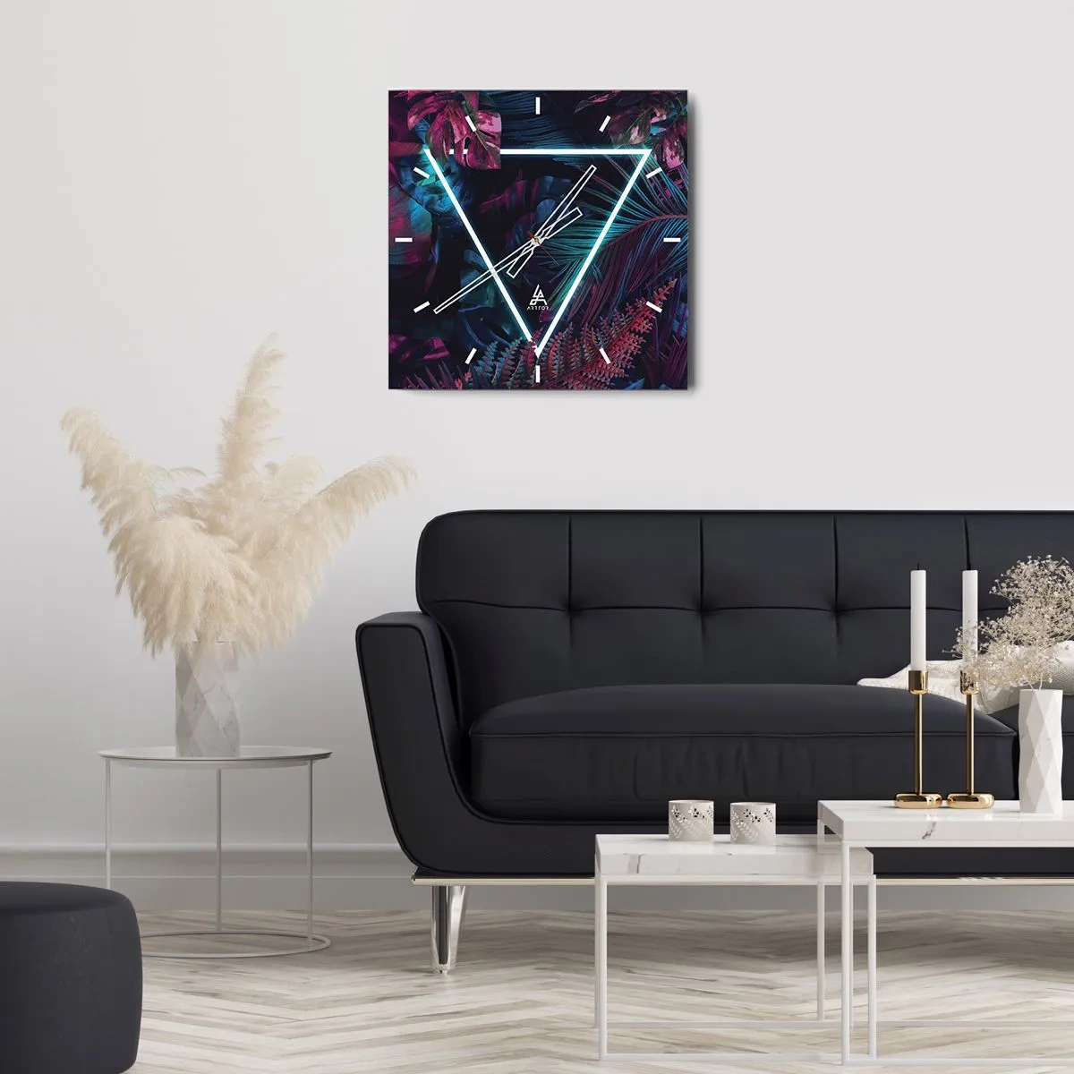 Zegar ścienny - Neonowy trójkąt w otoczeniu tropikalnych liści w ciemnych barwach - 30x30cm - Ogród w stylu disco - Nowoczesna dekoracja ścienna do salonu i sypialni ARTTOR