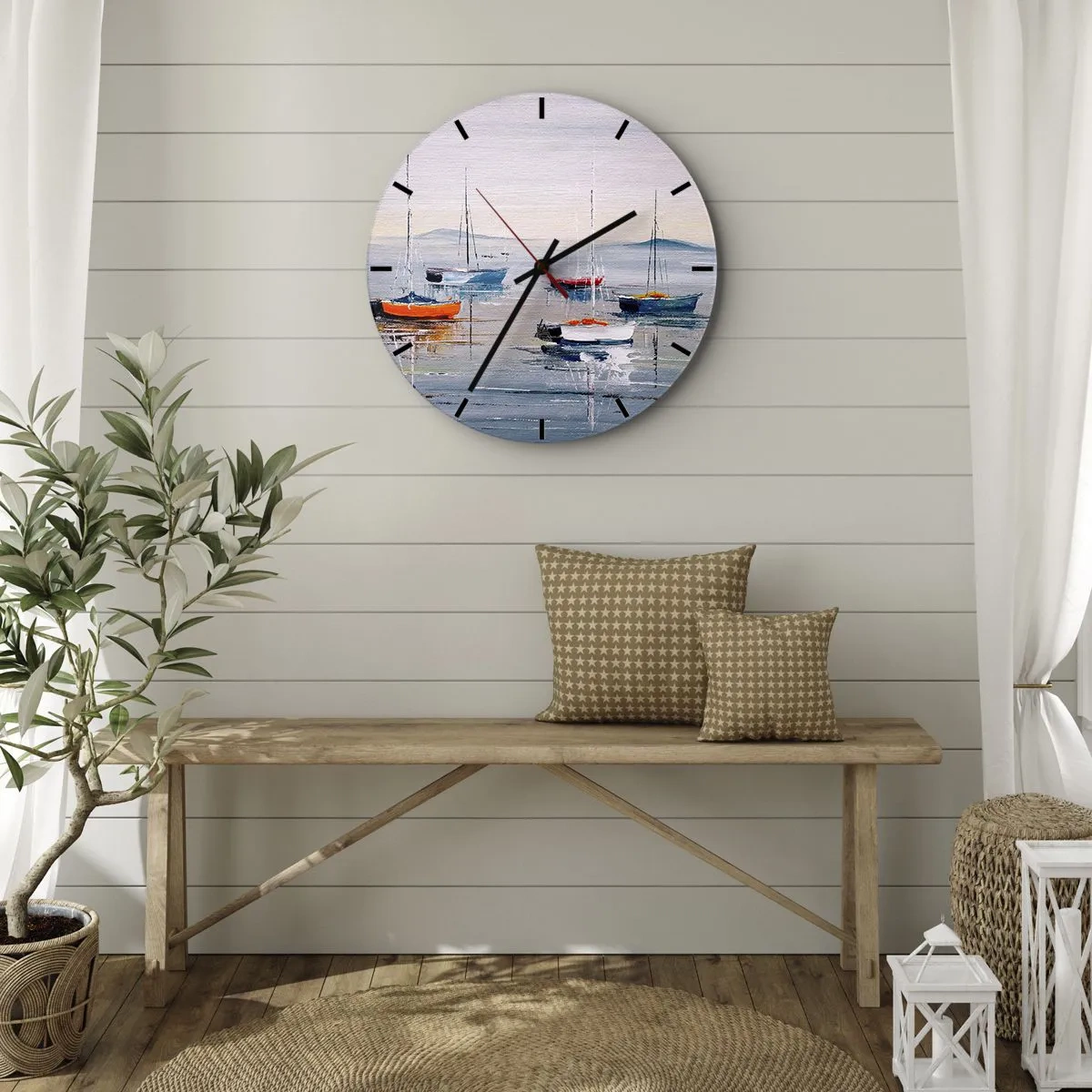 Zegar ścienny - Kolorowe łodzie cumujące spokojnie na tafli wody - 30x30cm - Zasłużony odpoczynek - Nowoczesna dekoracja ścienna do salonu, kuchni i sypialni ARTTOR
