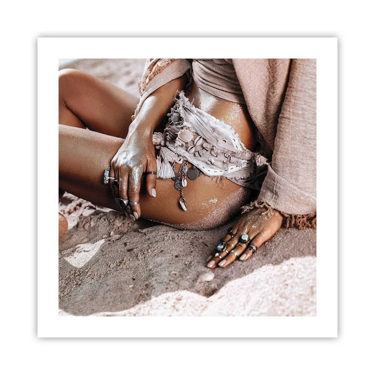 Plakat - Wyrzucona przez fale? - 50x50 cm